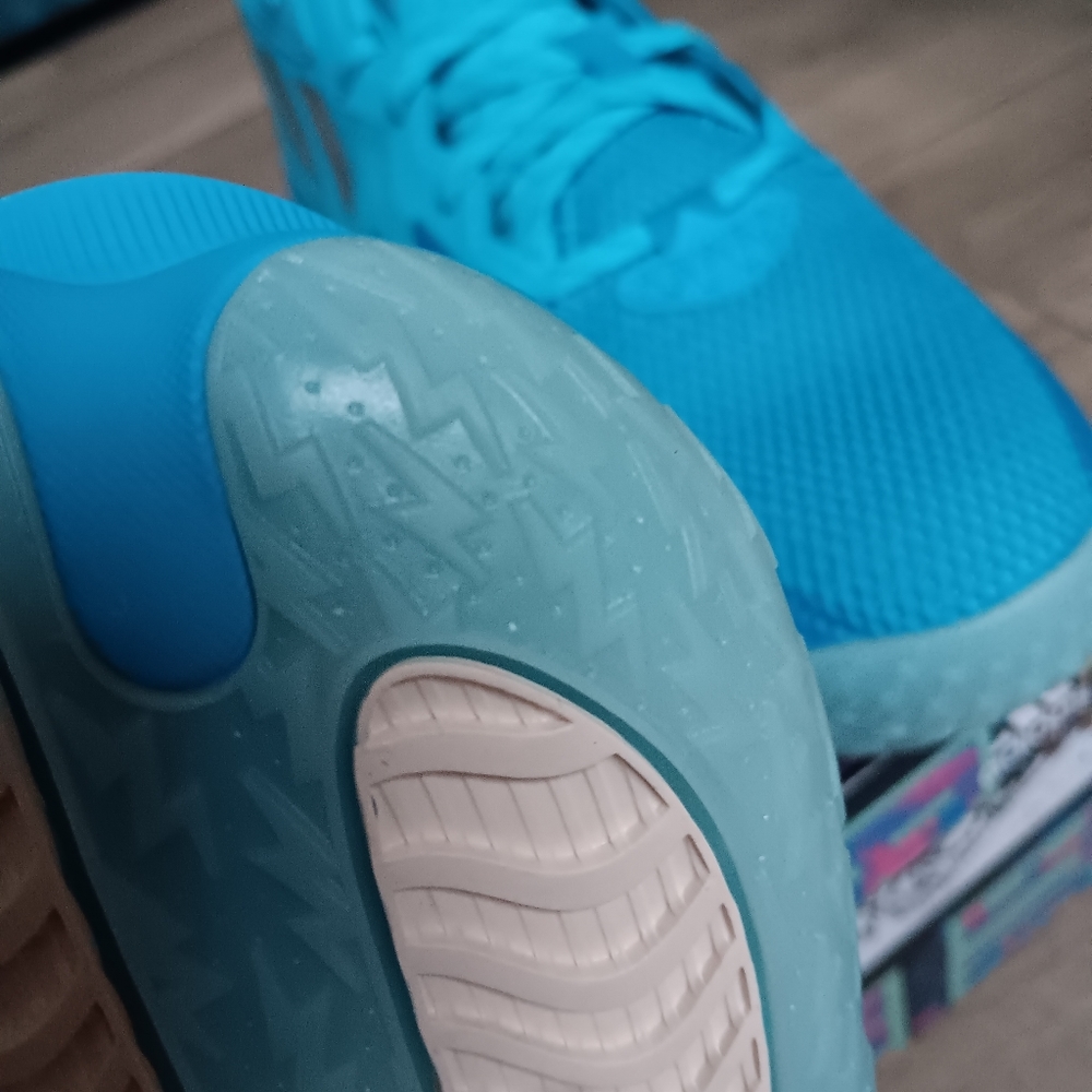 DAME 8 - Picture 5 of 9